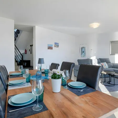 Molinero Villa La Asomada (Lanzarote)