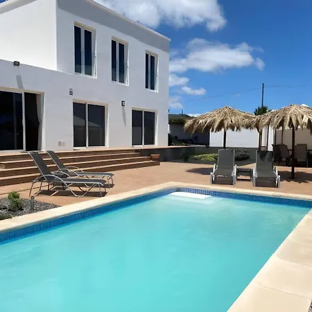 Molinero - Macher Willa La Asomada (Lanzarote)
